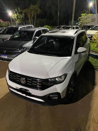 VOLKSWAGEN T-CROSS 1.0 200 TSI TOTAL FLEX COMFORTLINE AUTOMÁTICO